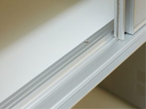 フェザーレール