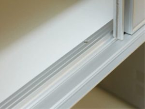 フェザーレール